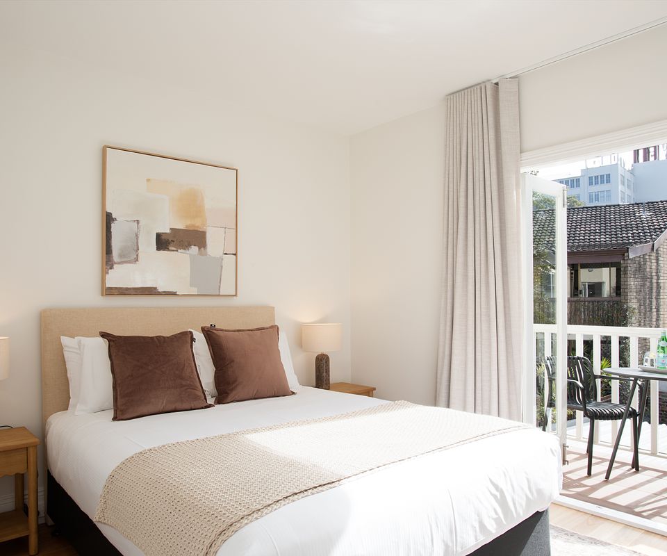 The Crown, Four Surry Hills ISYD
