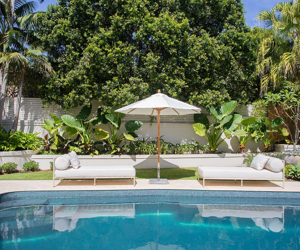 The Esplanade Escape, Balmoral LH LUXE