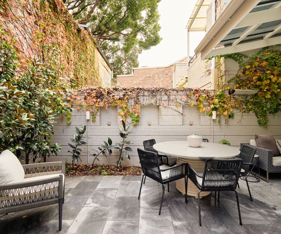 Ivy Terrace, Annandale IH