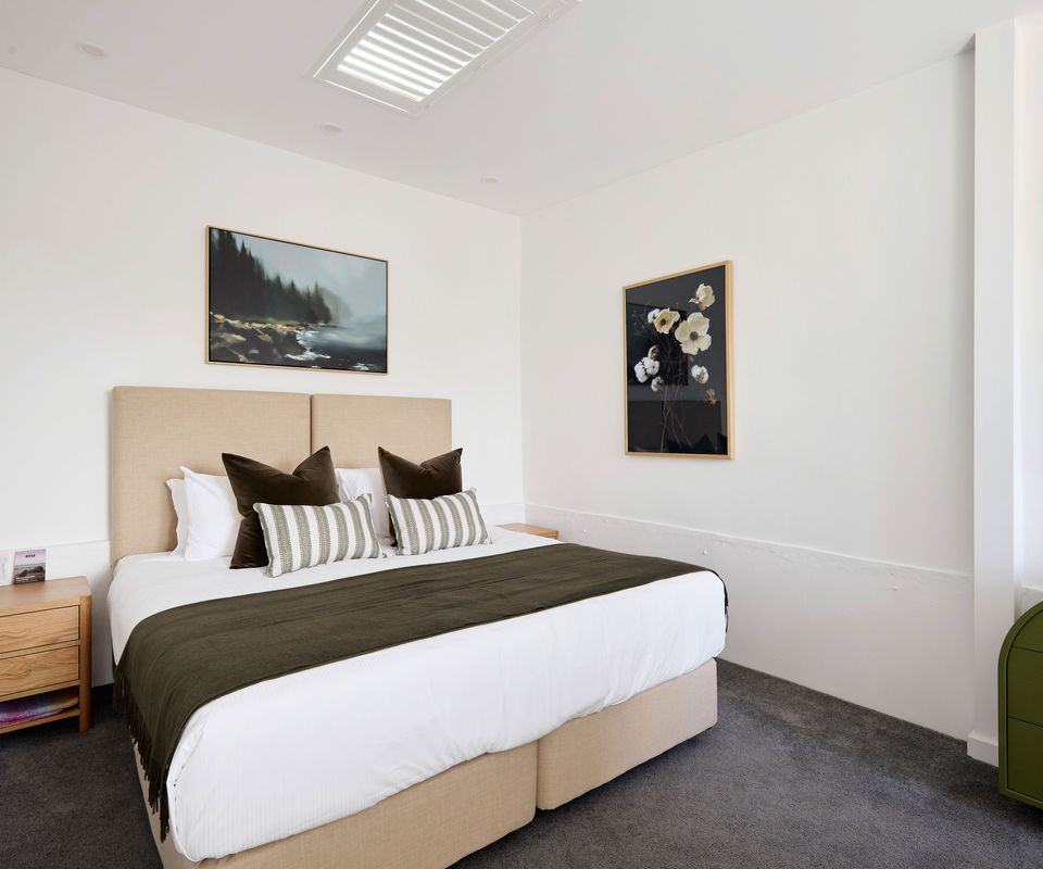 Olive Cottage, Birchgrove ISYD