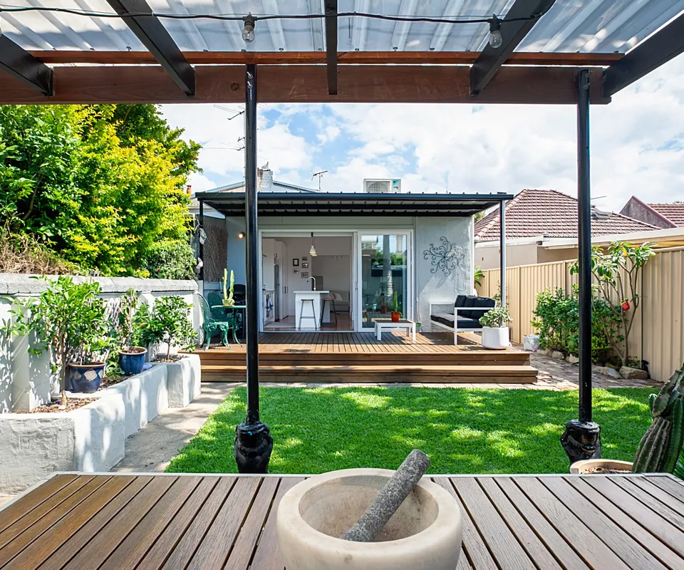 Garden Oasis Sydenham ISYD